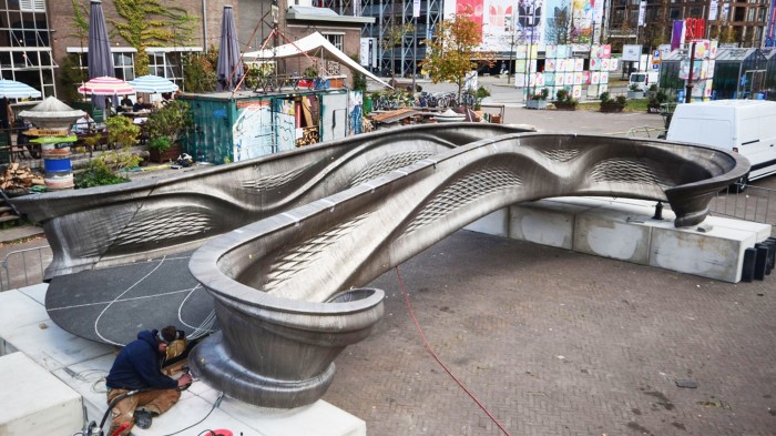 3D Printing A Steel Bridge in Amsterdam