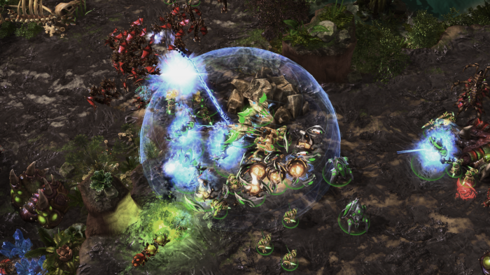 AlphaStar dealing with flying units from the Zerg players with a combination of powerful anti-air units.