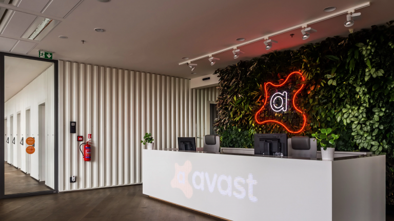 avast front desk